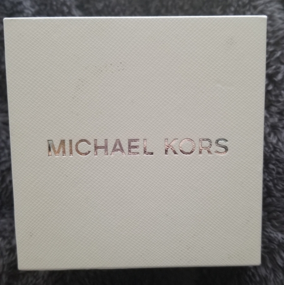 NWT Women's Michael Kors Watch - Picture 4 of 12